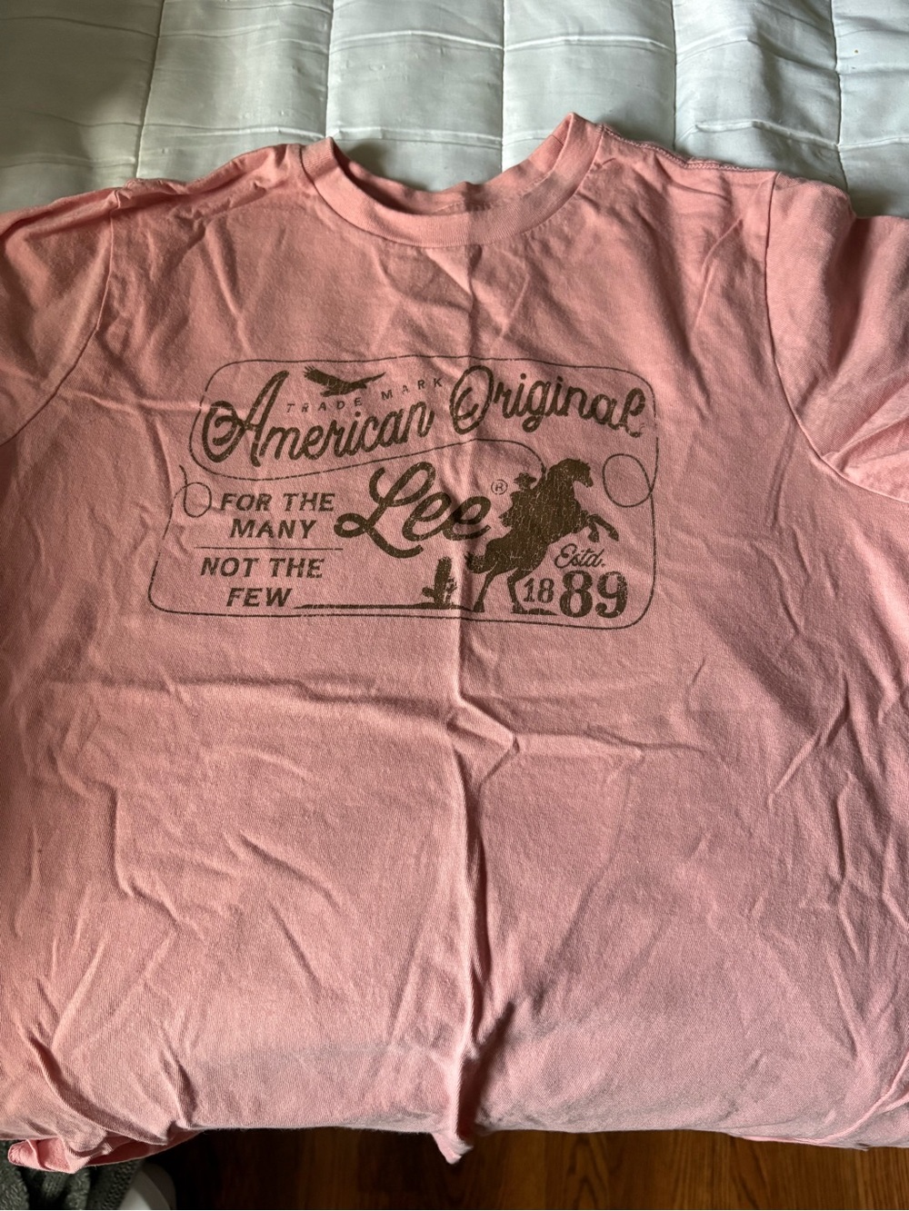 Lee Women’s Pink Graphic Short Sleeve Tee